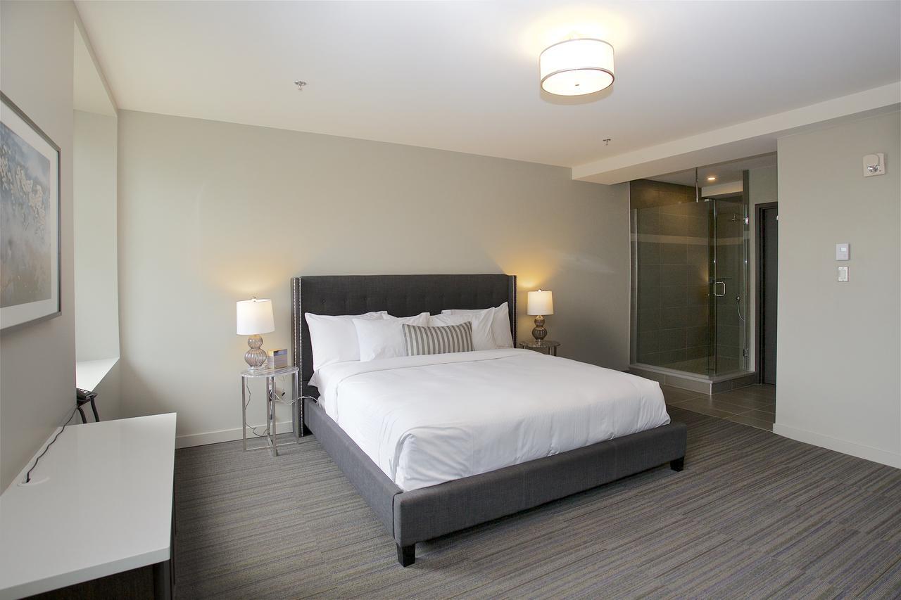 British Hotel And Public House Gatineau Room photo